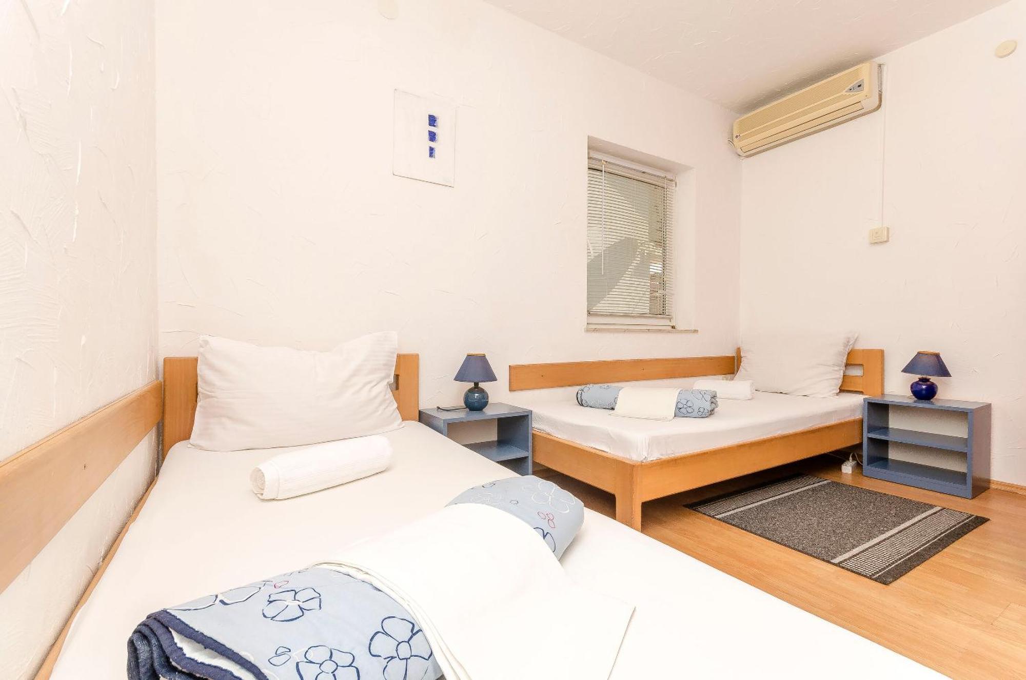 Apartments And Rooms Mladen Vodice Ngoại thất bức ảnh