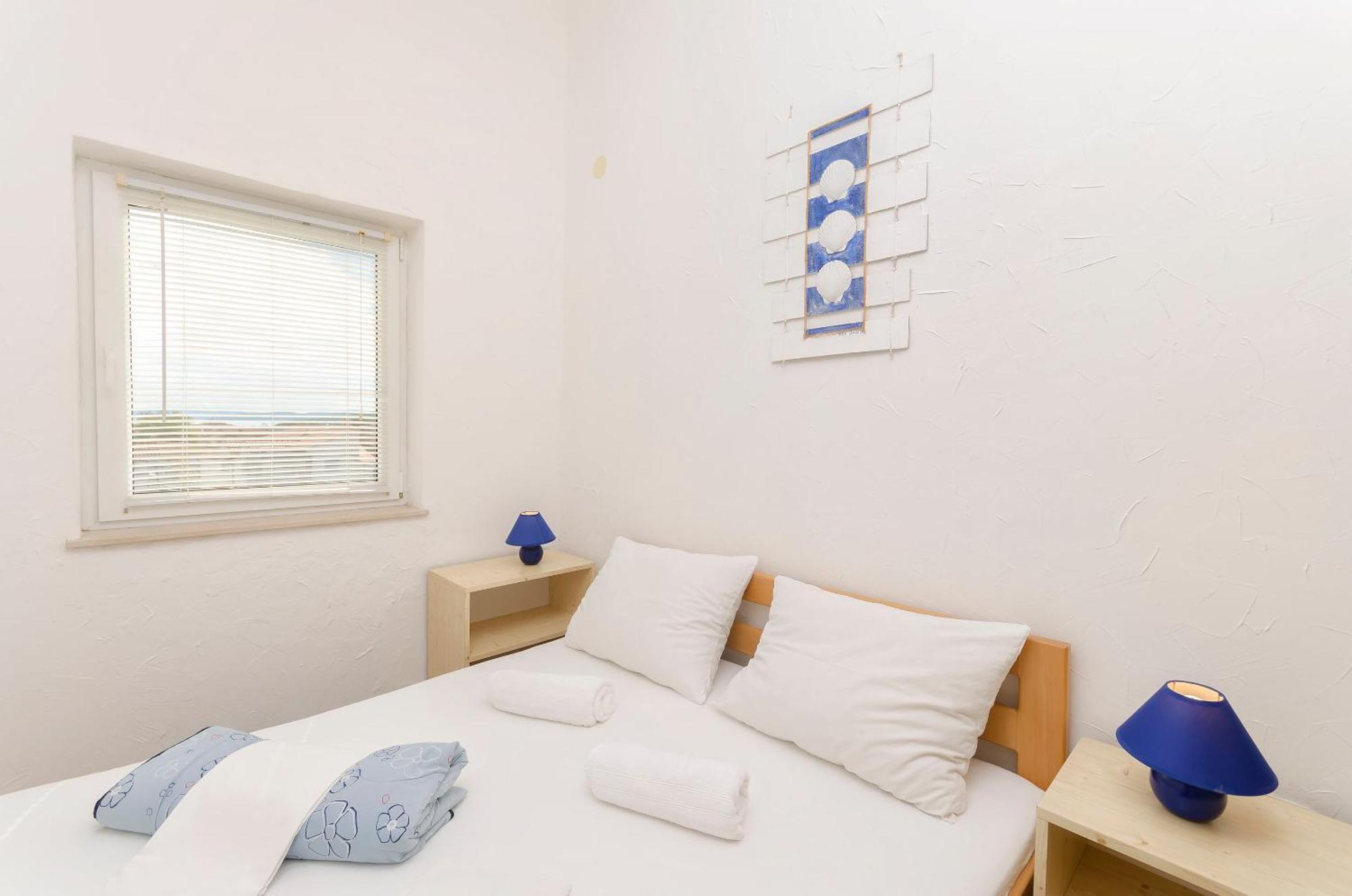 Apartments And Rooms Mladen Vodice Ngoại thất bức ảnh